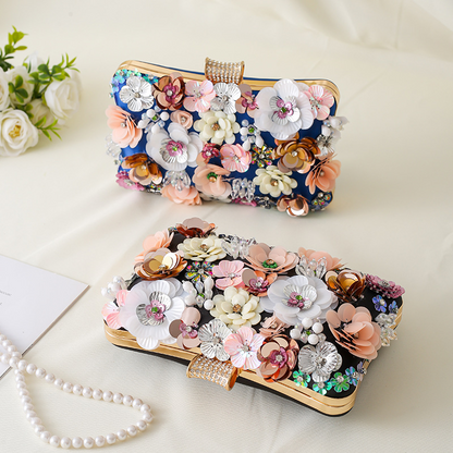 Bolso de mano con flores de primavera