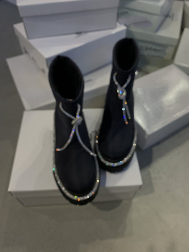 Damen Schneestiefel aus glänzendem Leder 