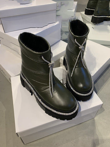 Damen Schneestiefel aus glänzendem Leder 