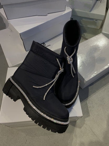 Damen Schneestiefel aus glänzendem Leder 