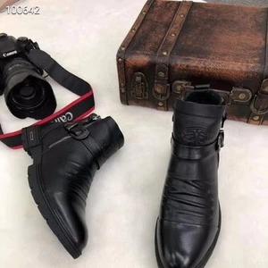 Men Hand Embossed Zipper Martin Boots